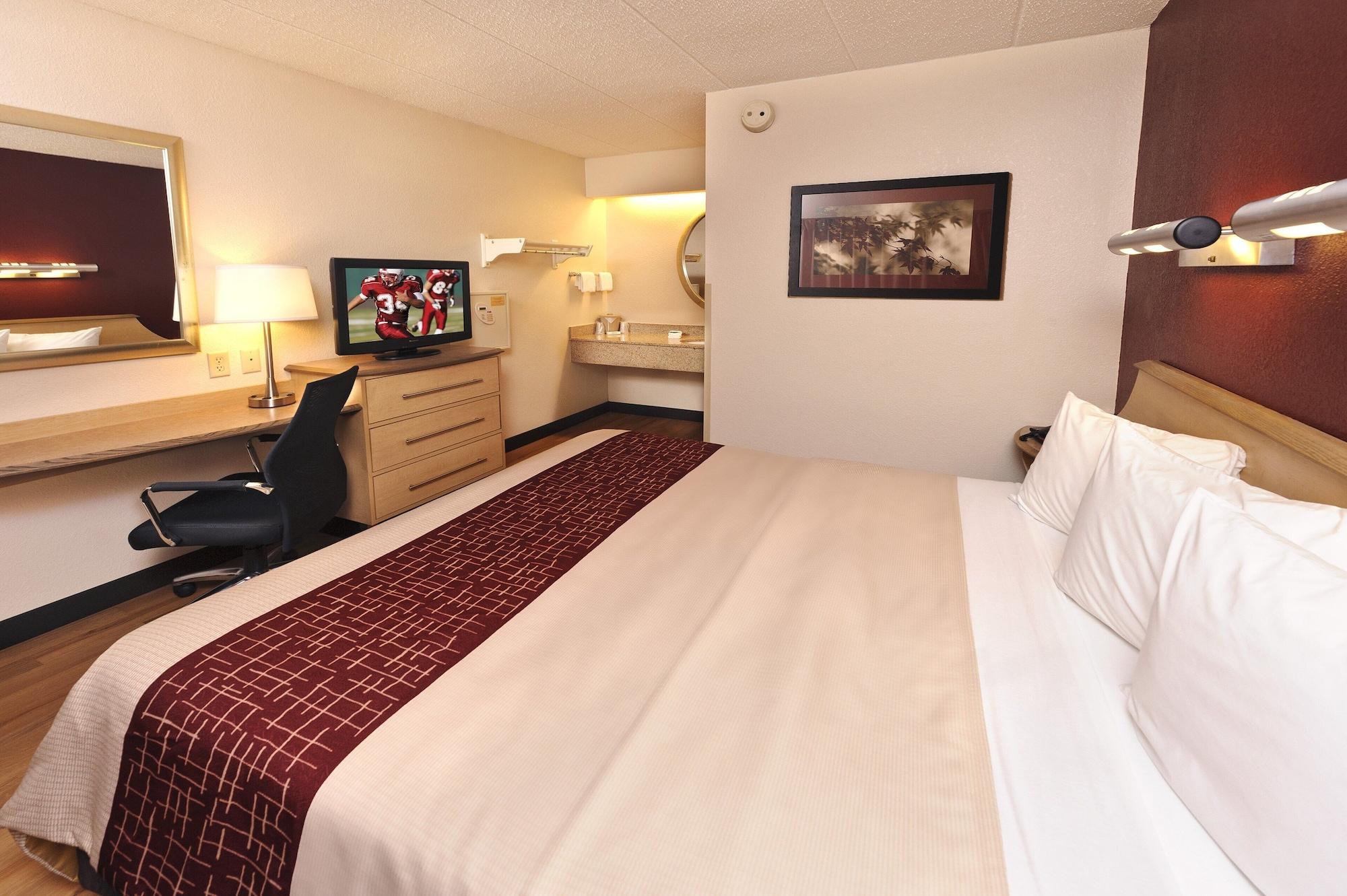 Red Roof Inn Louisville East - Hurstbourne Exterior foto