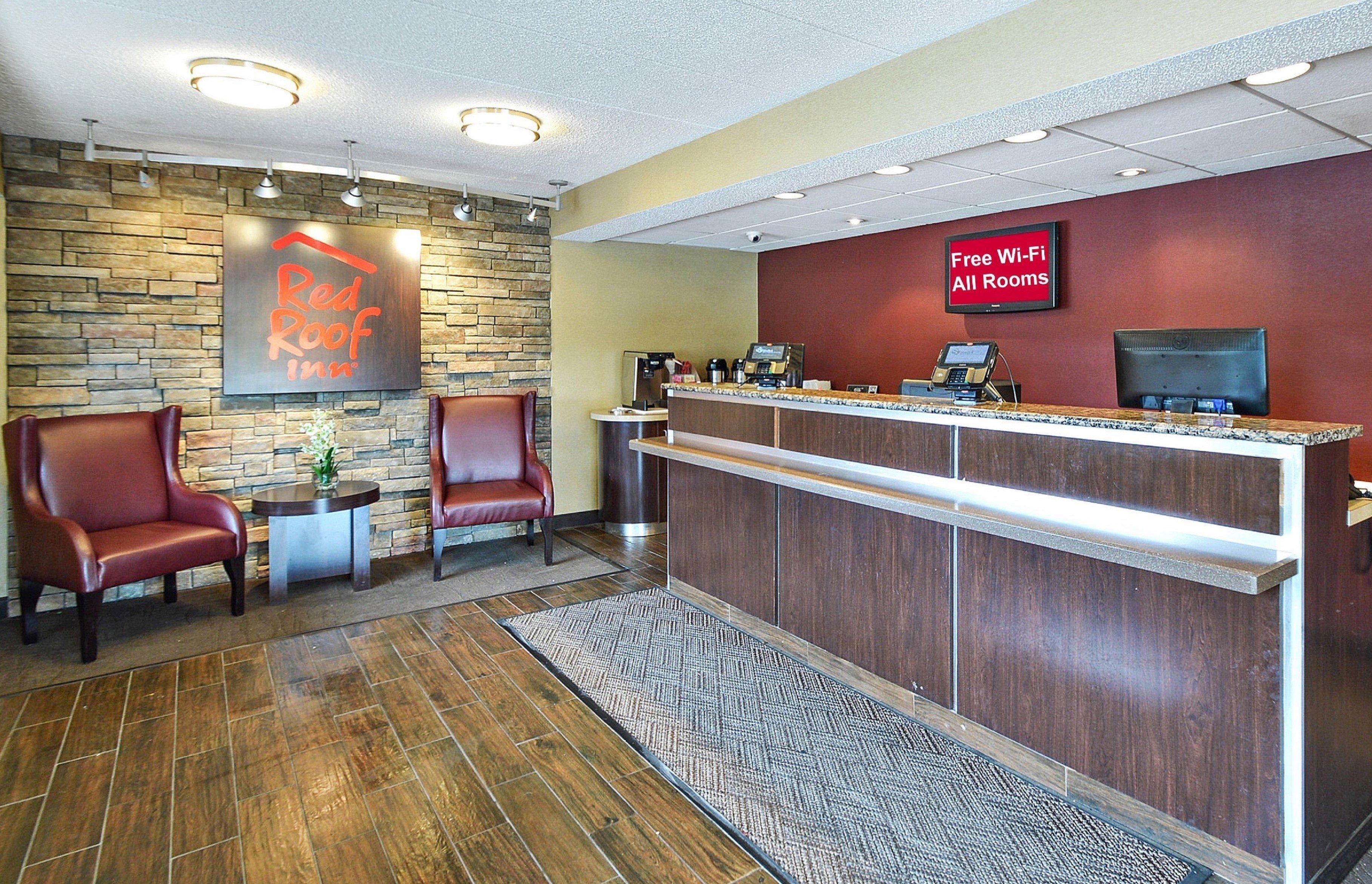 Red Roof Inn Louisville East - Hurstbourne Exterior foto
